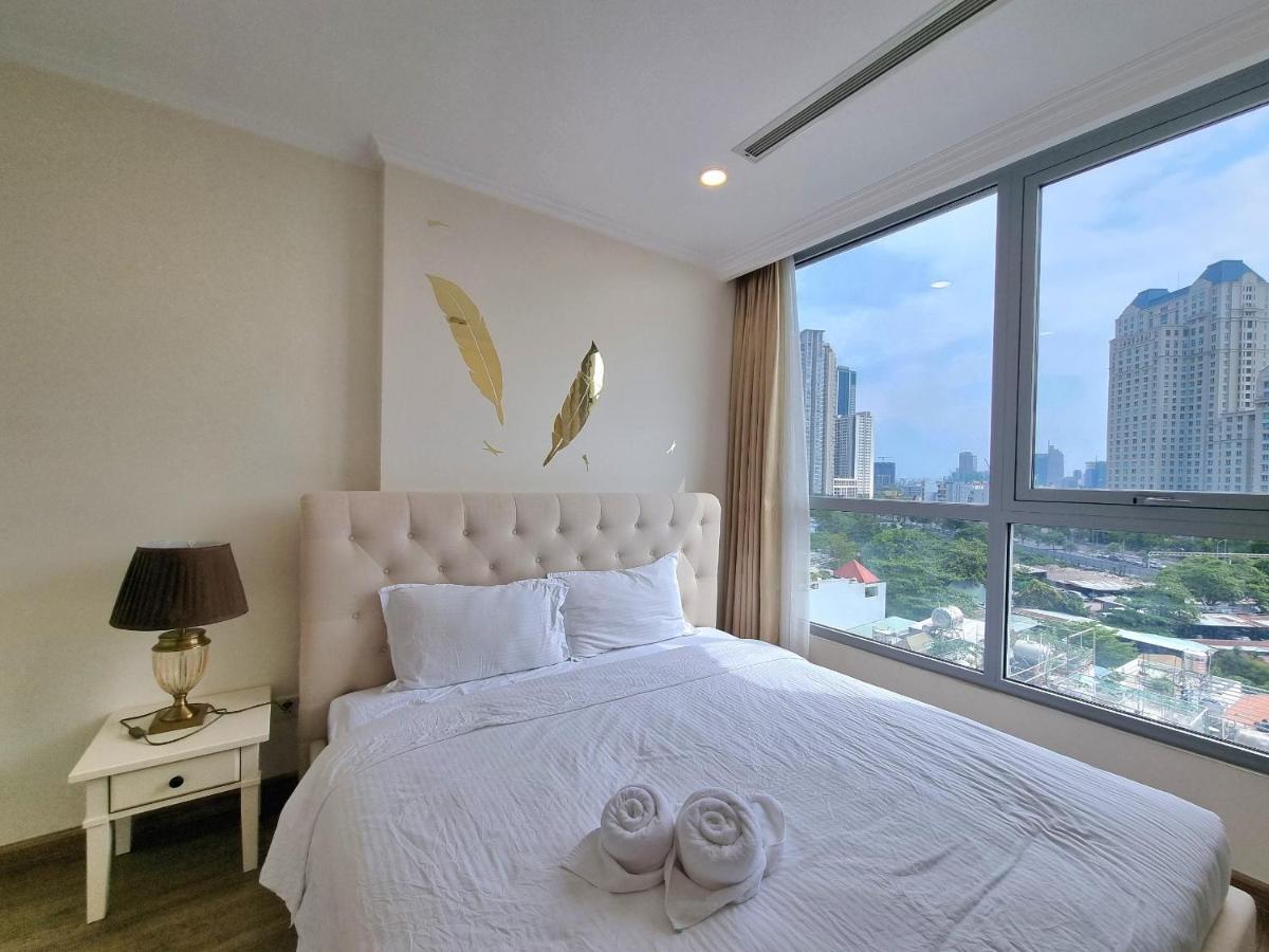 Enay Apartment - Vinhomes Central Park - Landmark Ho-Chi-Minh-Stadt Exterior foto